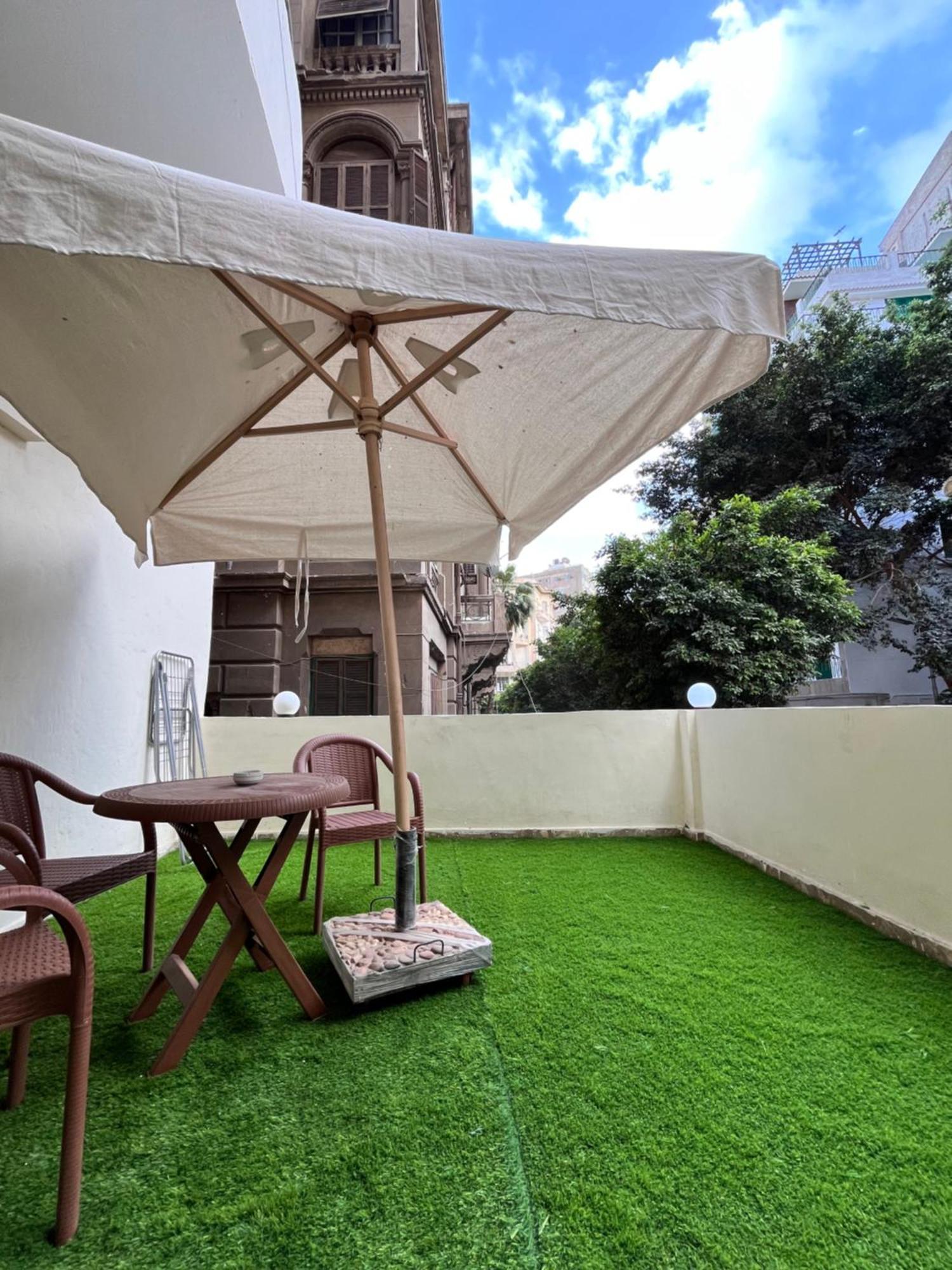 Apartment Triple Garden